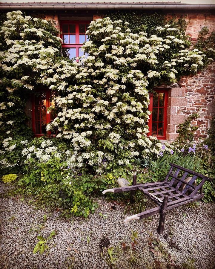 Domaine Du Tertre Ychot Hotel Dol-de-Bretagne Exterior foto